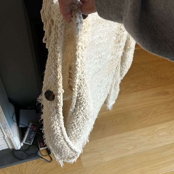 ANTHROPOLOGIE Beige Knit Poncho/Sweater with Fringe - Picture 3 of 7